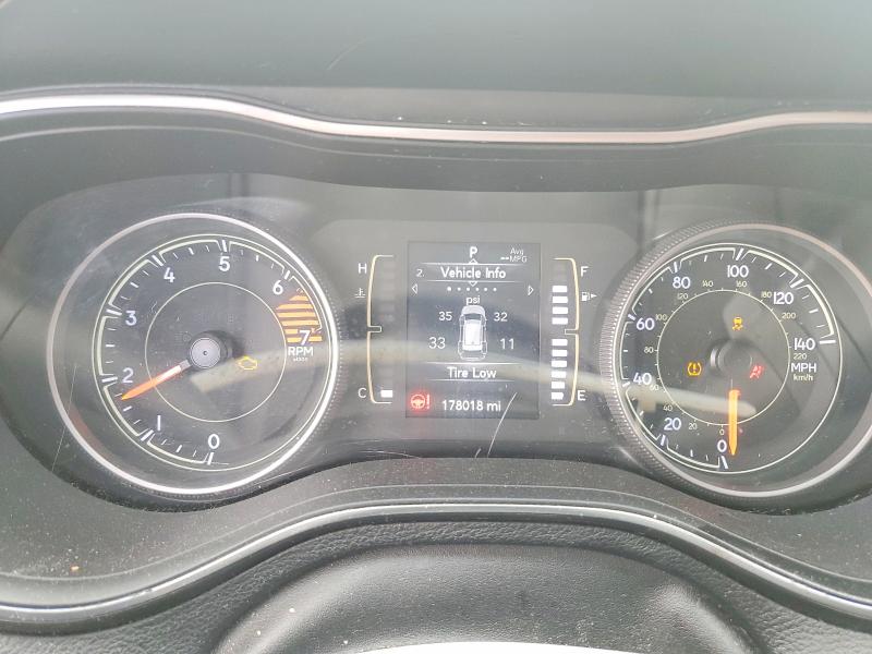 Photo 9 from auction – 2019 JEEP CHEROKEE with VIN 1C4PJLLB9KD176017