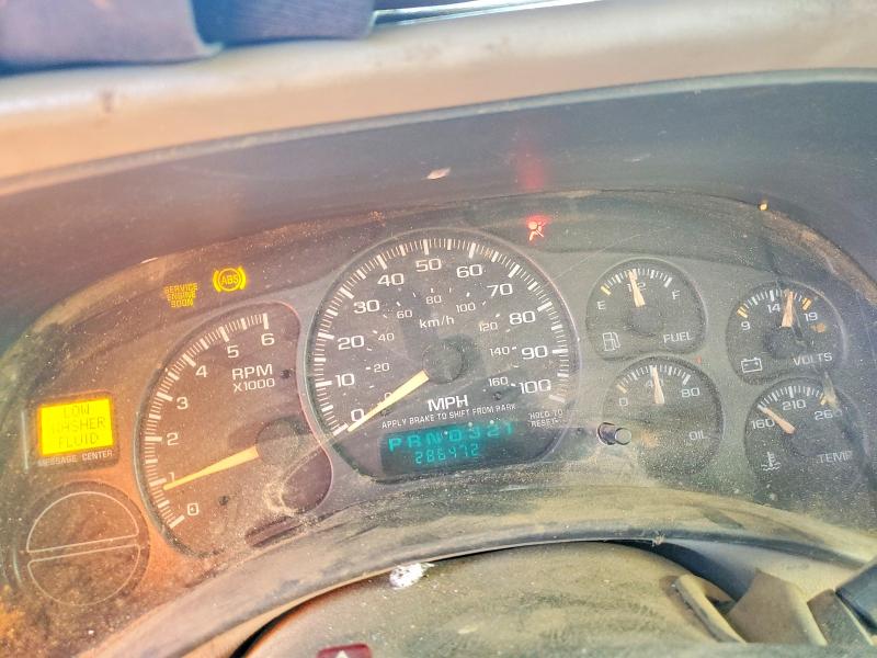 Photo 9 from auction – 2002 CHEVROLET SILVERADO with VIN 2GCEK19T021376059