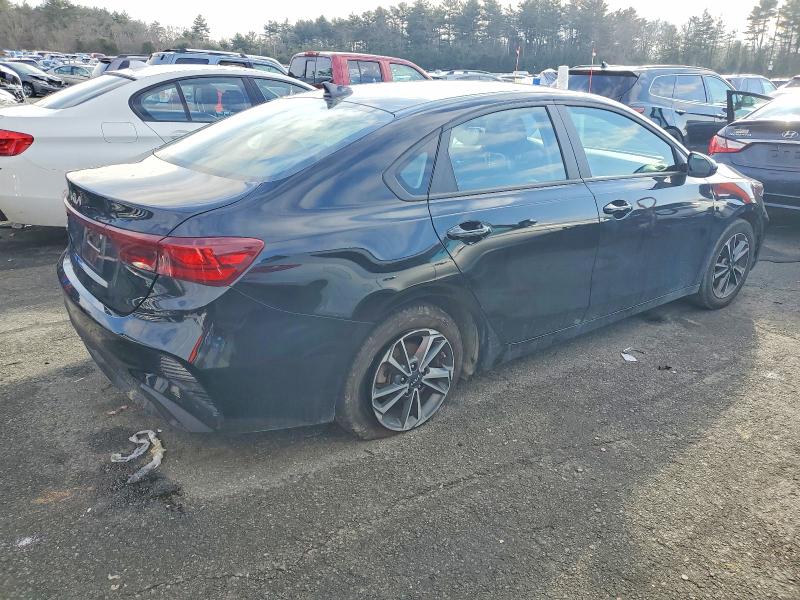 Photo 3 from auction – 2023 KIA FORTE LX with VIN 3KPF24AD2PE587915