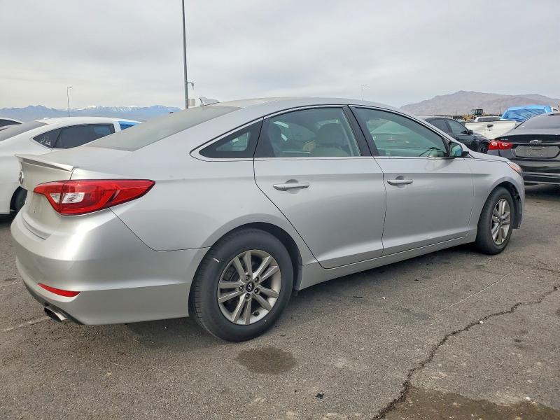 Photo 3 from auction – 2017 HYUNDAI SONATA SE with VIN 5NPE24AF2HH555248