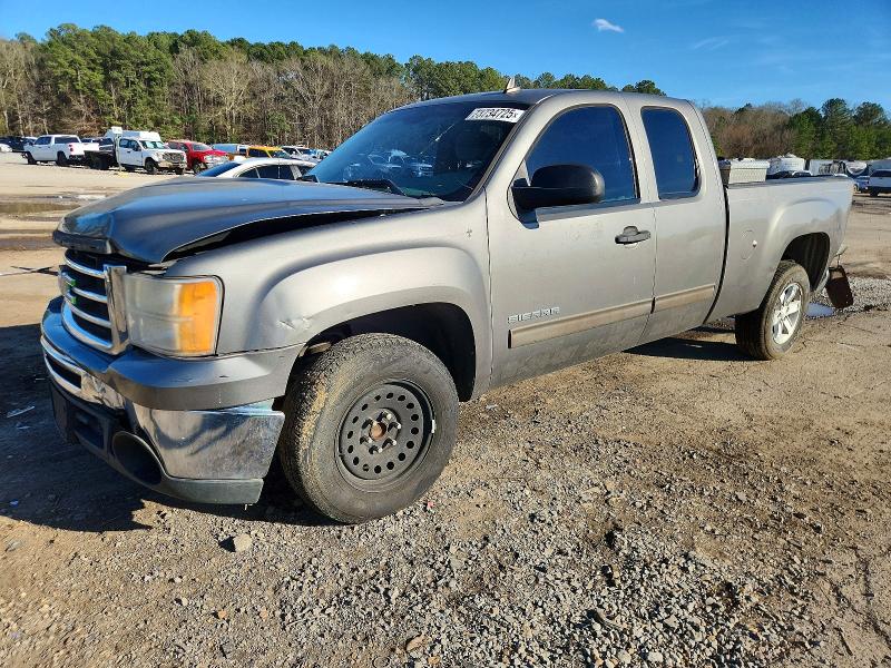 GMC SIERRA 2013 with VIN 1GTR1VE09DZ156498 - Photo from auction