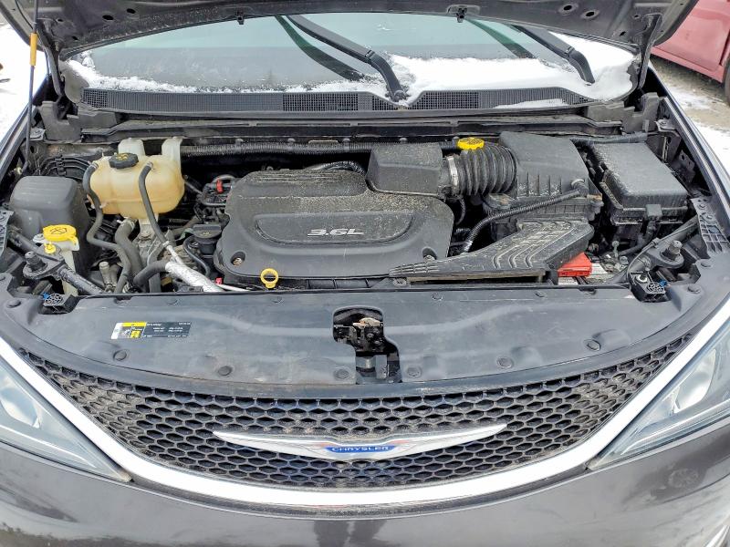 Photo 12 from auction – 2018 CHRYSLER PACIFICA T with VIN 2C4RC1FG6JR339815