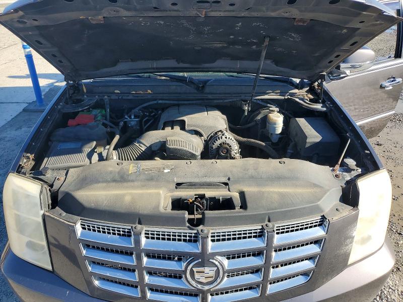 Photo 12 from auction – 2010 CADILLAC ESCALADE L with VIN 1GYUKBEF6AR153140