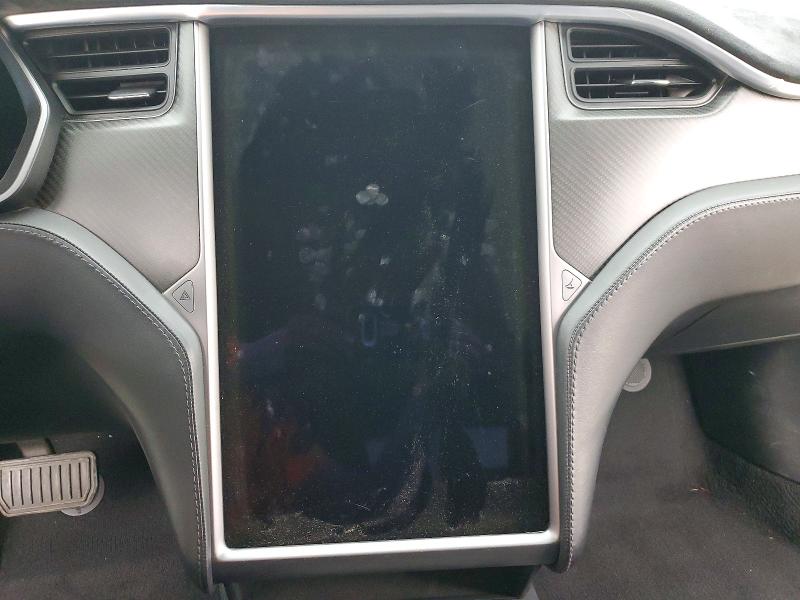 Photo 9 from auction – 2018 TESLA MODEL S with VIN 5YJSA1E29JF275469