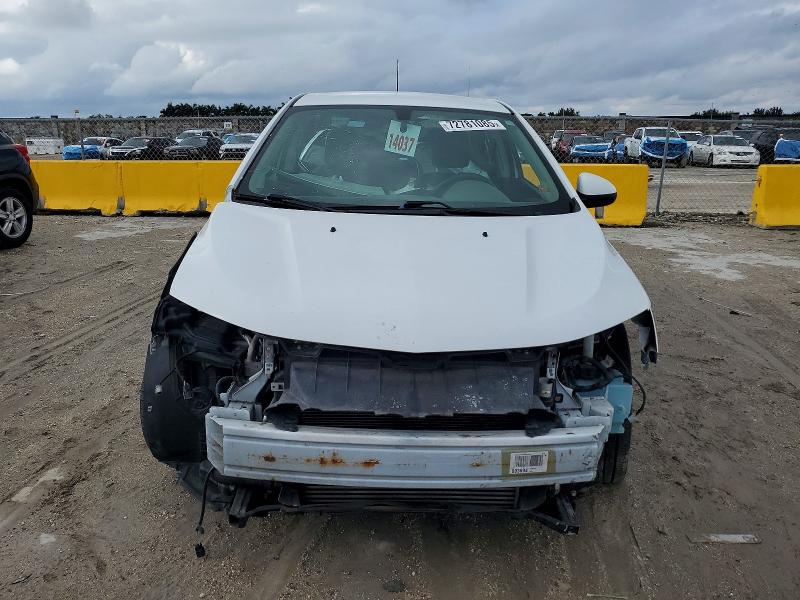 Photo 5 from auction – 2019 CHEVROLET SONIC PREM with VIN 1G1JF5SBXK4123422