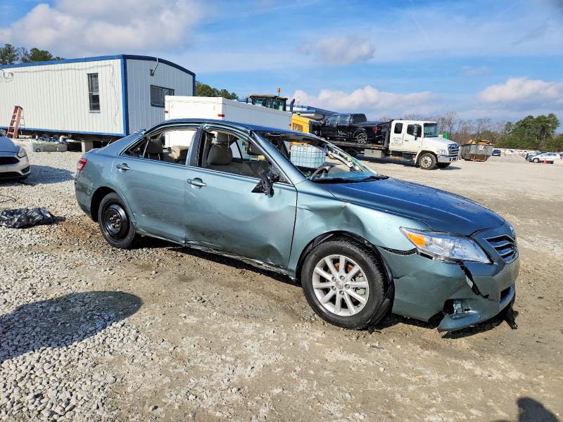 Zdjęcie 4 z aukcji – 2011 TOYOTA CAMRY z VIN 4T1BF3EK8BU611341
