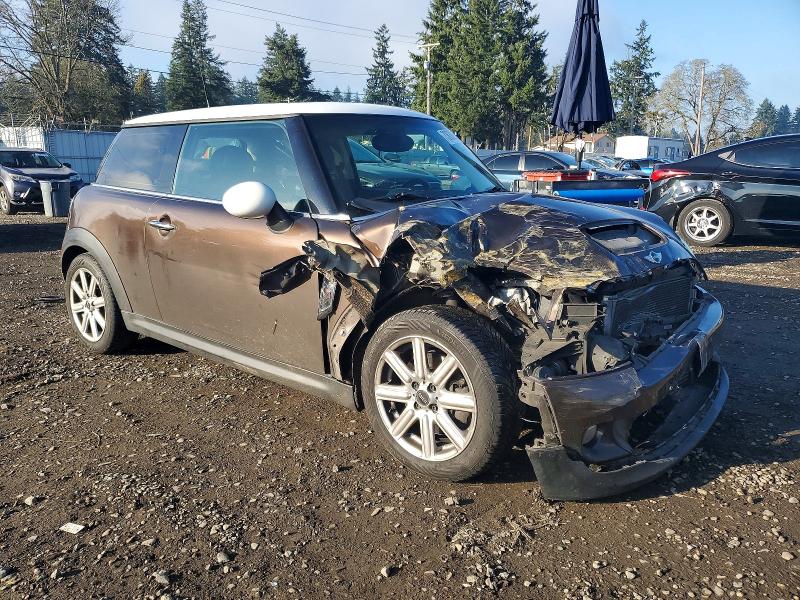 Photo 4 from auction – 2011 MINI COOPER S with VIN WMWSV3C58BTY15001
