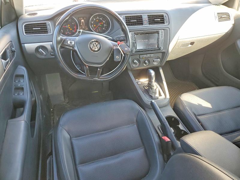 Photo 8 from auction – 2017 VOLKSWAGEN JETTA with VIN 3VWDB7AJ9HM404383