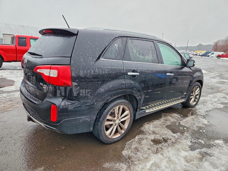 Photo 3 from auction – 2014 KIA SORENTO with VIN 5XYKWDA78EG449003
