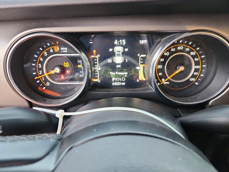 Photo 9 from auction – 2020 JEEP GLADIATOR with VIN 1C6HJTAG5LL194497