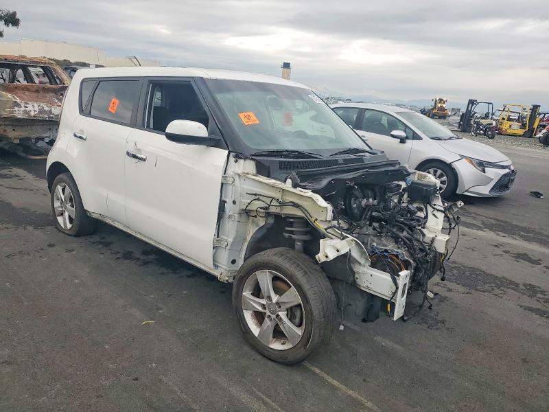 Photo 4 from auction – 2014 KIA SOUL with VIN KNDJN2A25E7057147
