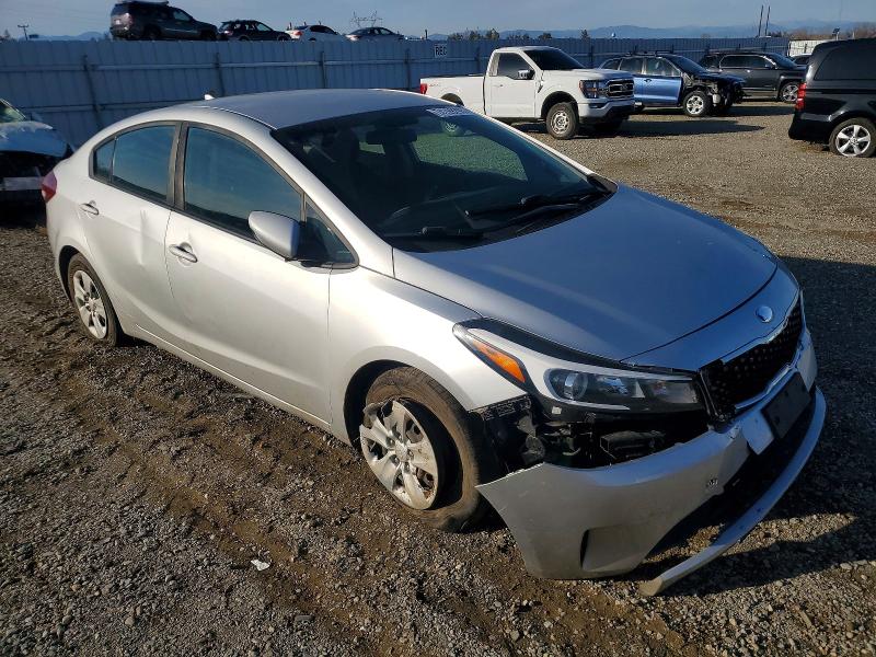 Photo 4 from auction – 2018 KIA FORTE with VIN 3KPFK4A79JE168834