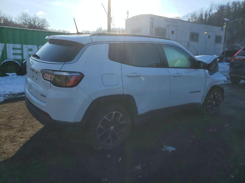 Фото 3 с аукциона – 2022 JEEP COMPASS LA с VIN 3C4NJDBB3NT115713