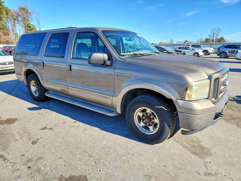 Photo 4 from auction – 2005 FORD EXCURSION with VIN 1FMNU44S05EC43309
