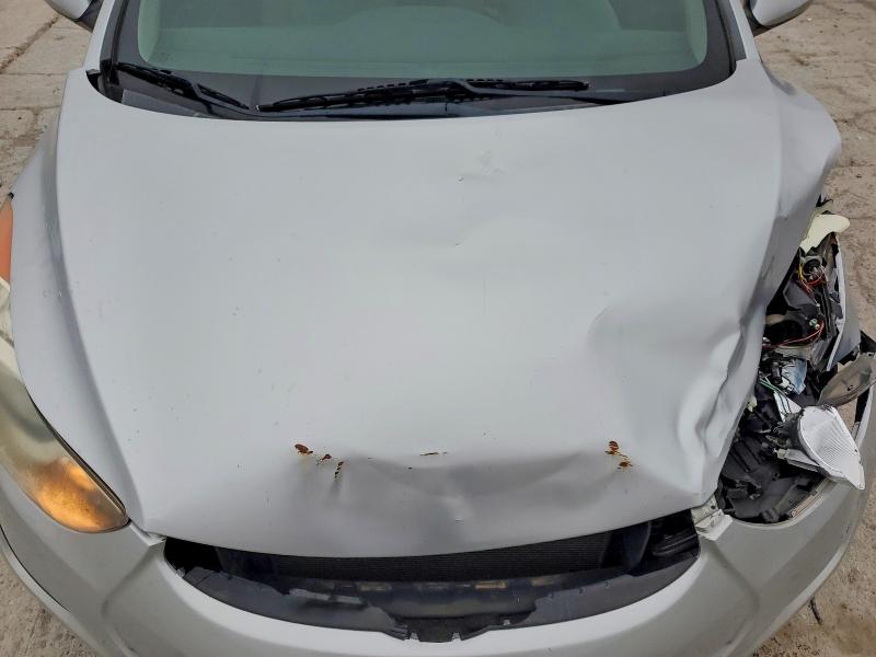 Photo 11 from auction – 2011 HYUNDAI ELANTRA GL with VIN 5NPDH4AE9BH052440