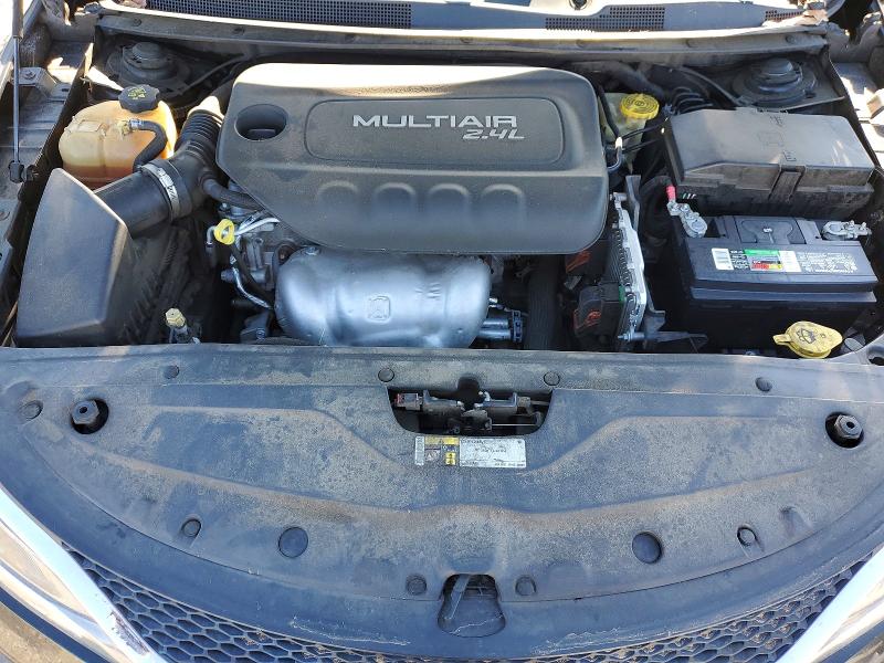 Photo 11 from auction – 2015 CHRYSLER 200 with VIN 1C3CCCCB8FN564983