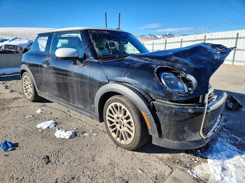 Photo 4 from auction – 2025 MINI COOPER with VIN WMW23GD04S2W12287