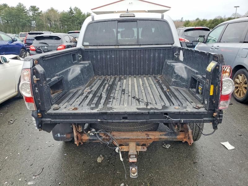 Photo 6 from auction – 2012 TOYOTA TACOMA with VIN 3TMLU4EN6CM093623