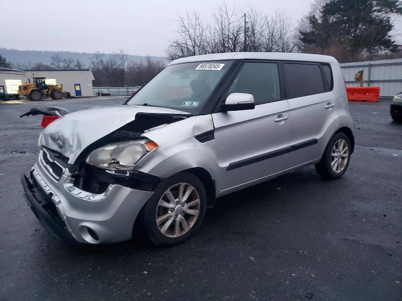 KIA SOUL 2013 with VIN KNDJT2A68D7766369 - Photo from auction