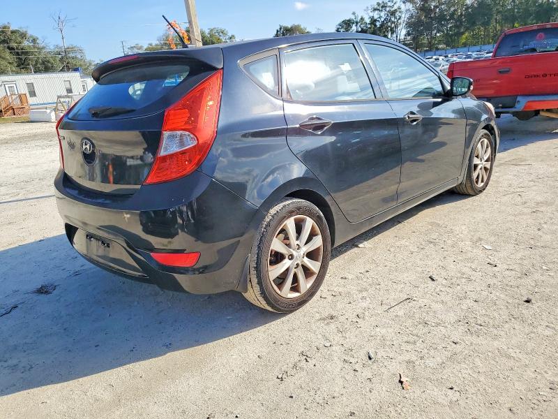Photo 3 from auction – 2013 HYUNDAI ACCENT GLS with VIN KMHCU5AE2DU097267