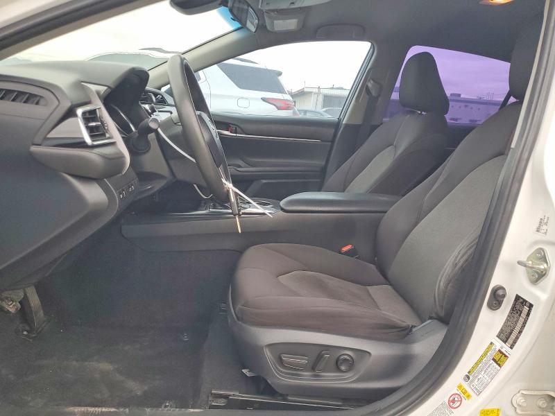 Photo 7 from auction – 2018 TOYOTA CAMRY with VIN 4T1B11HK5JU643256