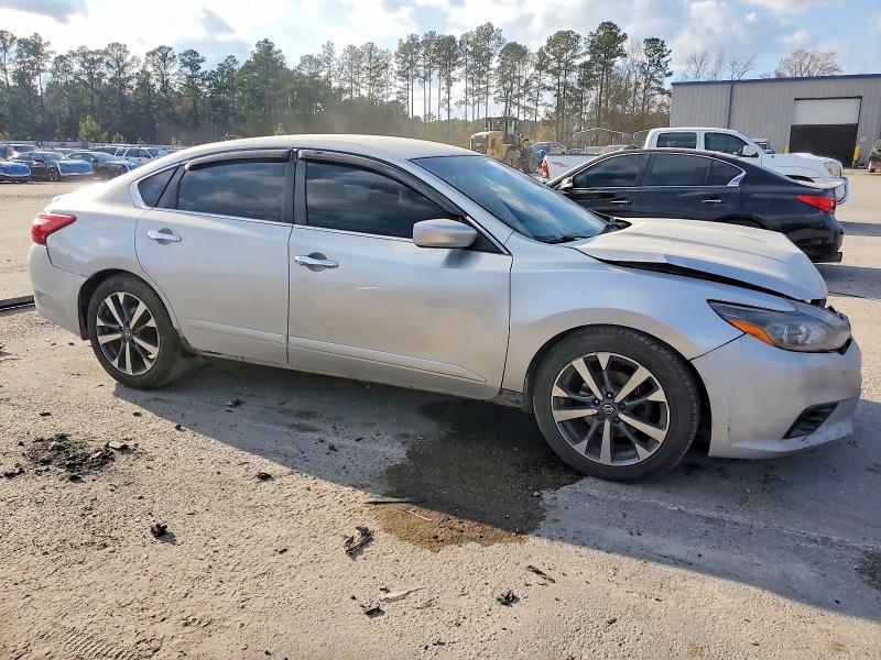 Photo 4 from auction – 2016 NISSAN ALTIMA 2.5 with VIN 1N4AL3AP7GC273587
