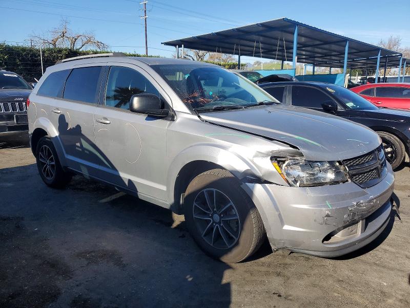 Photo 4 from auction – 2017 DODGE JOURNEY SE with VIN 3C4PDCAB4HT630039