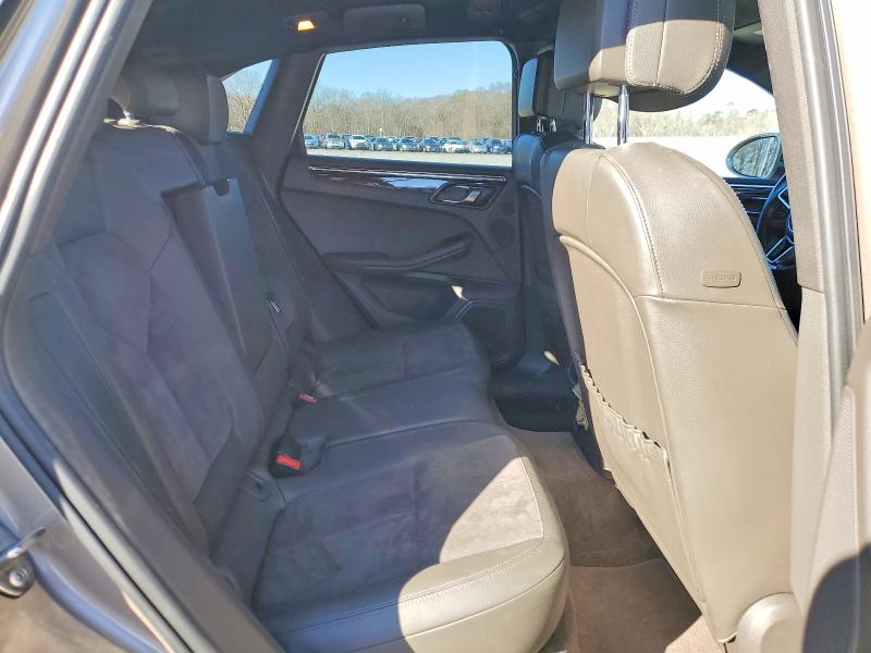 Photo 10 from auction – 2015 PORSCHE MACAN S with VIN WP1AB2A51FLB71558