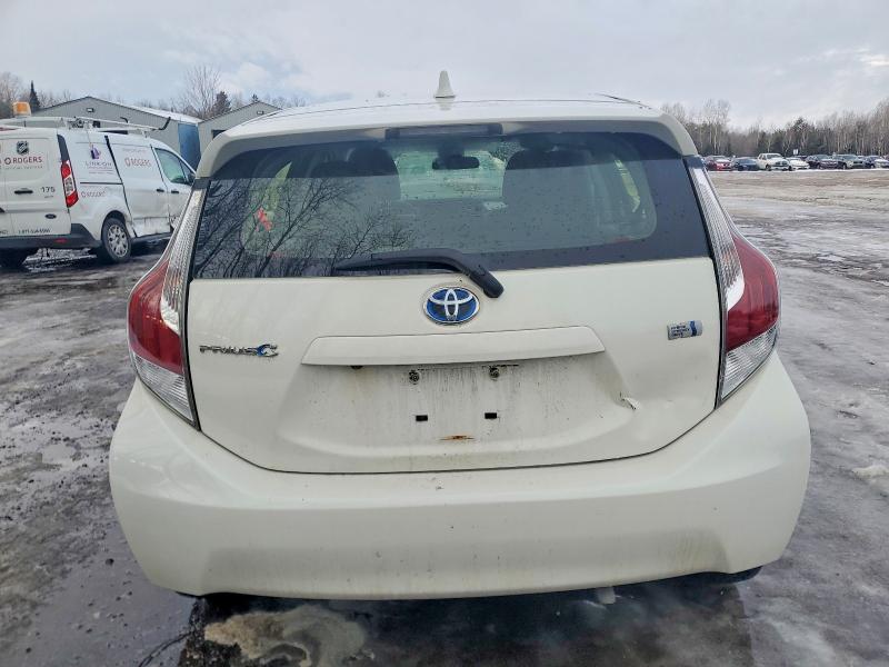 Photo 6 from auction – 2016 TOYOTA PRIUS C with VIN JTDKDTB31G1117838