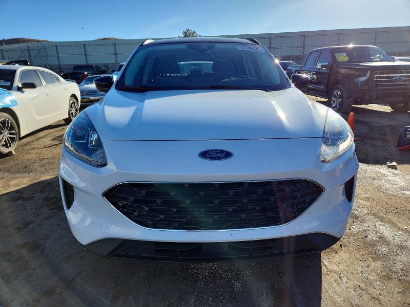 Photo 5 from auction – 2022 FORD ESCAPE SE with VIN 1FMCU9G60NUB66269