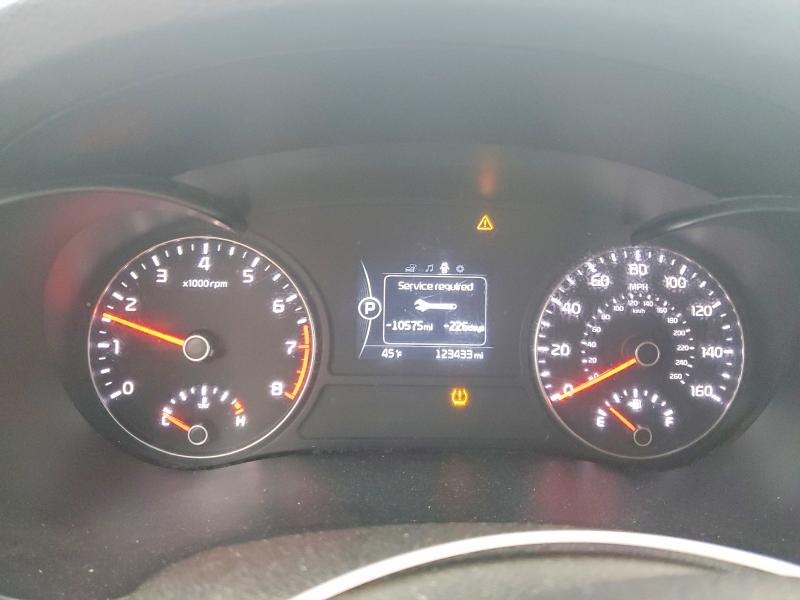 Photo 9 from auction – 2018 KIA OPTIMA LX with VIN KNAGT4L36J5200529
