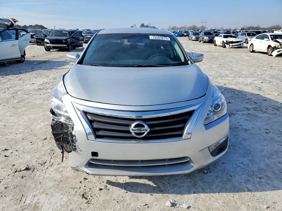 Photo 5 from auction – 2015 NISSAN ALTIMA with VIN 1N4AL3AP1FC249414