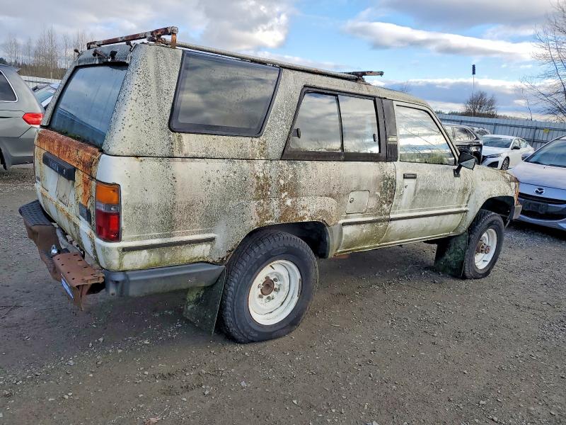 Photo 3 from auction – 1985 TOYOTA 4RUNNER with VIN JT4RN61D2F5067918
