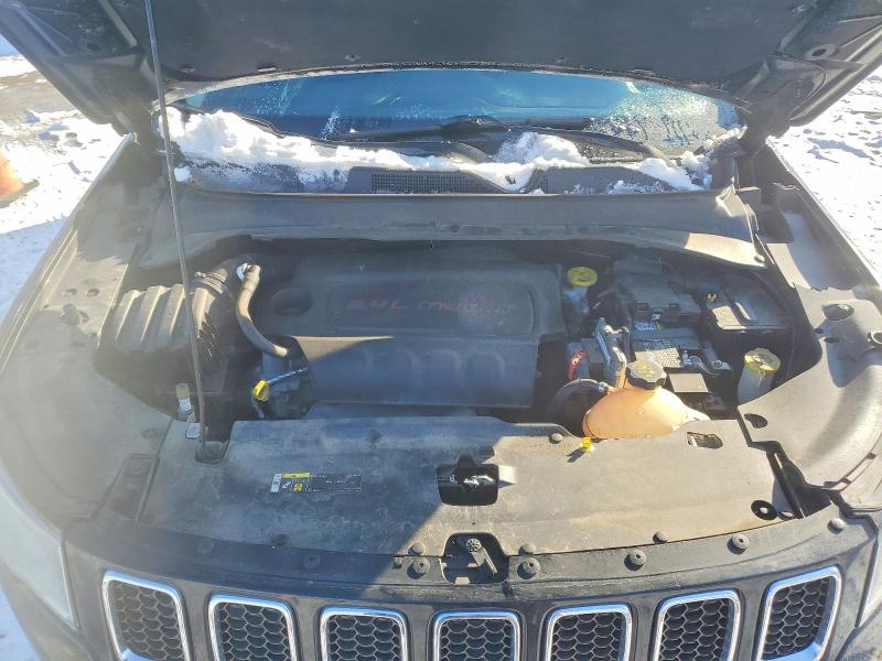 Photo 12 from auction – 2018 JEEP COMPASS with VIN 3C4NJDBB0JT175944