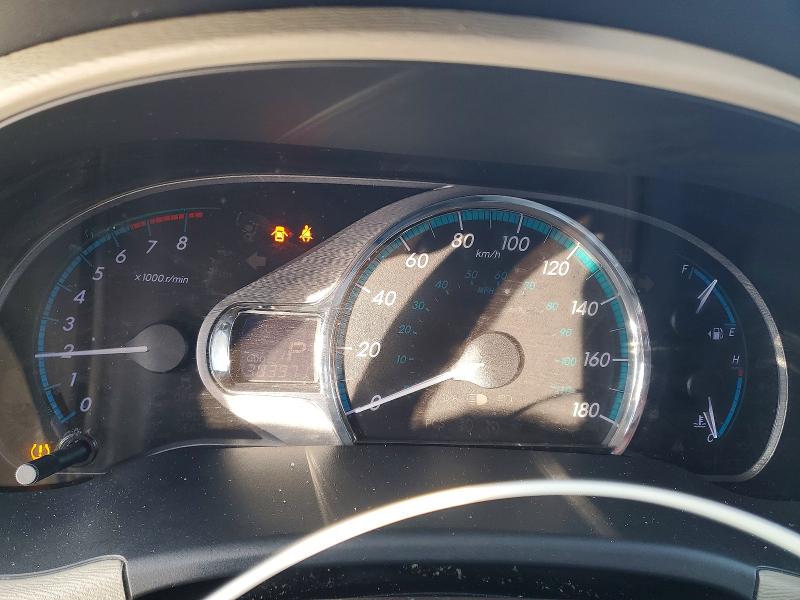 Photo 9 from auction – 2014 TOYOTA SIENNA XLE with VIN 5TDDK3DC2ES076793