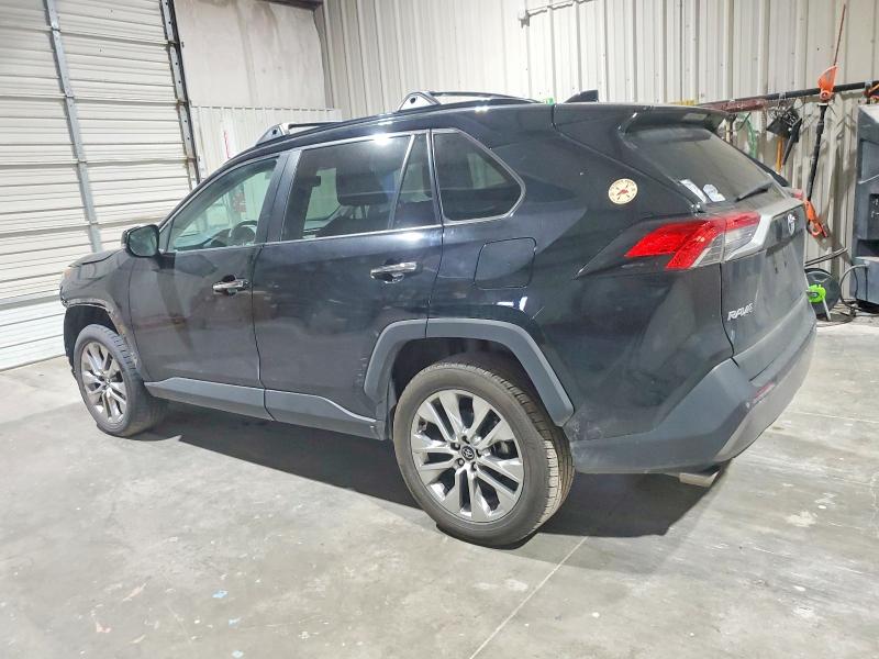 Photo 2 from auction – 2020 TOYOTA RAV4 with VIN 2T3Y1RFV6LC062981