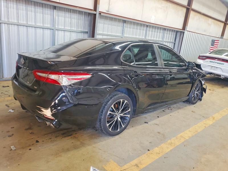 Photo 3 from auction – 2018 TOYOTA CAMRY L with VIN 4T1B11HK7JU049672