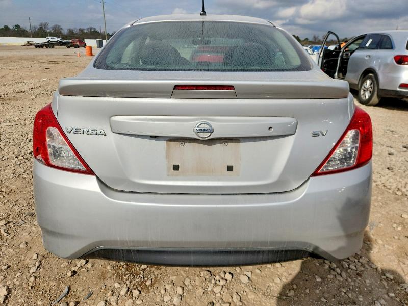 Photo 6 from auction – 2019 NISSAN VERSA S with VIN 3N1CN7AP4KL855201