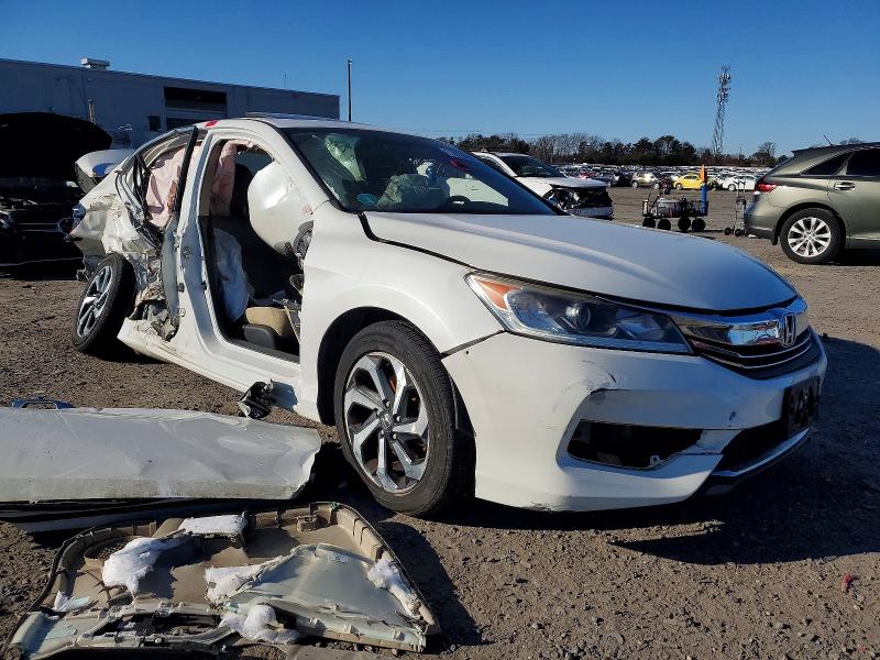 Photo 4 from auction – 2017 HONDA ACCORD with VIN 1HGCR2F76HA032364