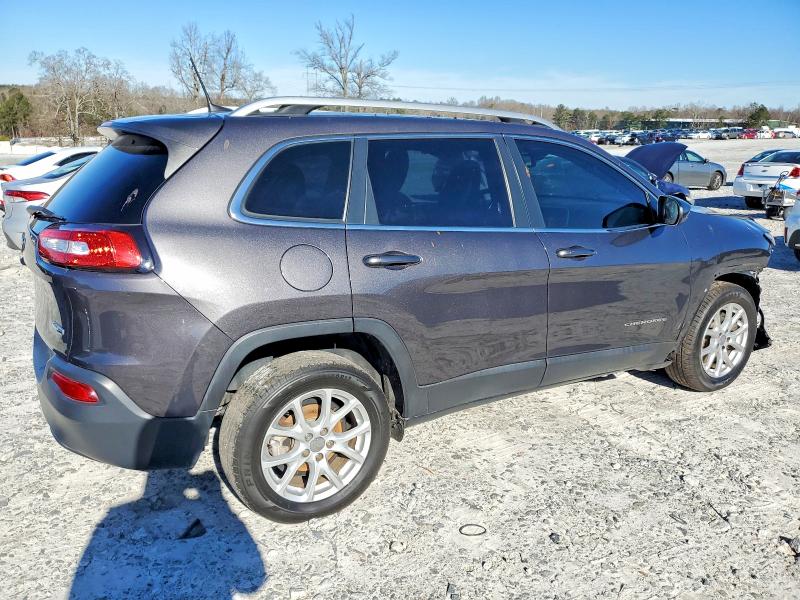 Photo 3 from auction – 2018 JEEP CHEROKEE L with VIN 1C4PJLLB8JD509757