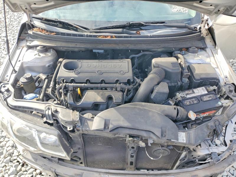 Photo 11 from auction – 2010 KIA FORTE with VIN KNAFW6A39A5258555