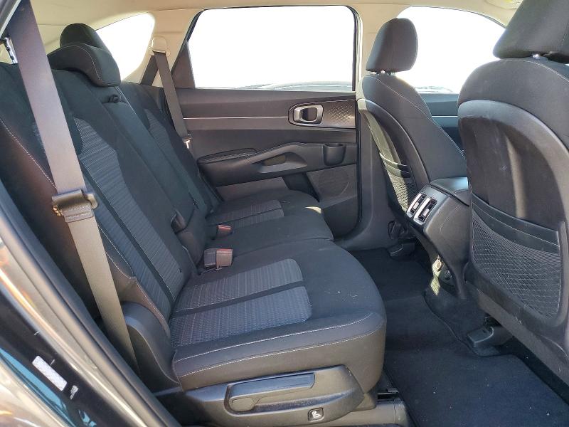Photo 11 from auction – 2021 KIA SORENTO with VIN 5XYRG4LC5MG073784