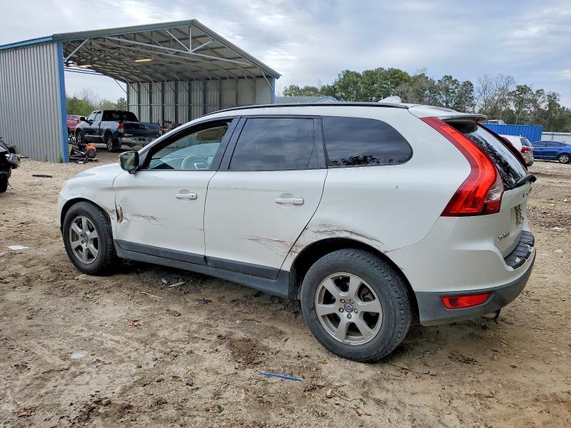 Photo 2 from auction – 2010 VOLVO XC60 3.2 with VIN YV4982DL8A2111611