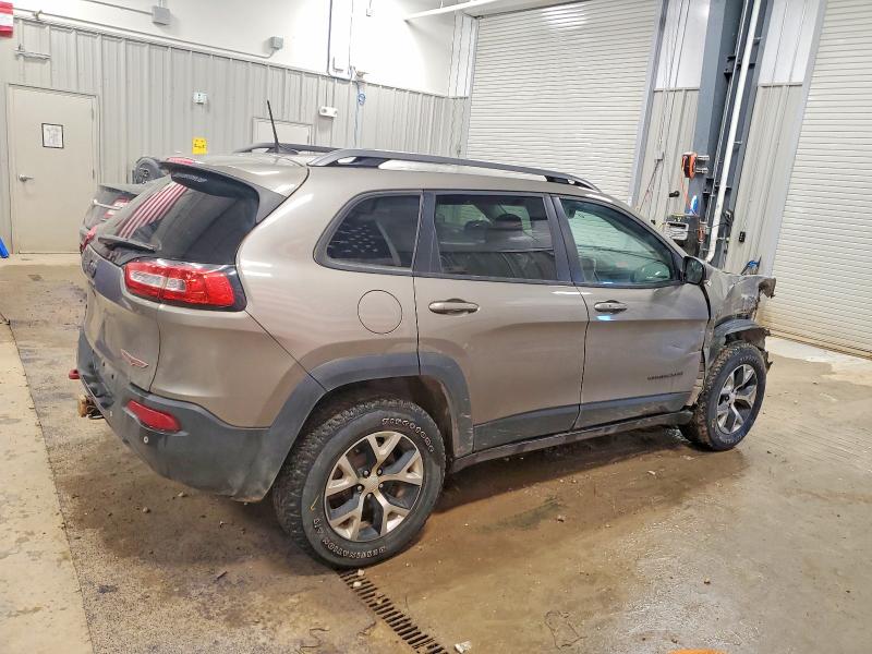 Photo 3 from auction – 2017 JEEP CHEROKEE with VIN 1C4PJMBS0HW625931