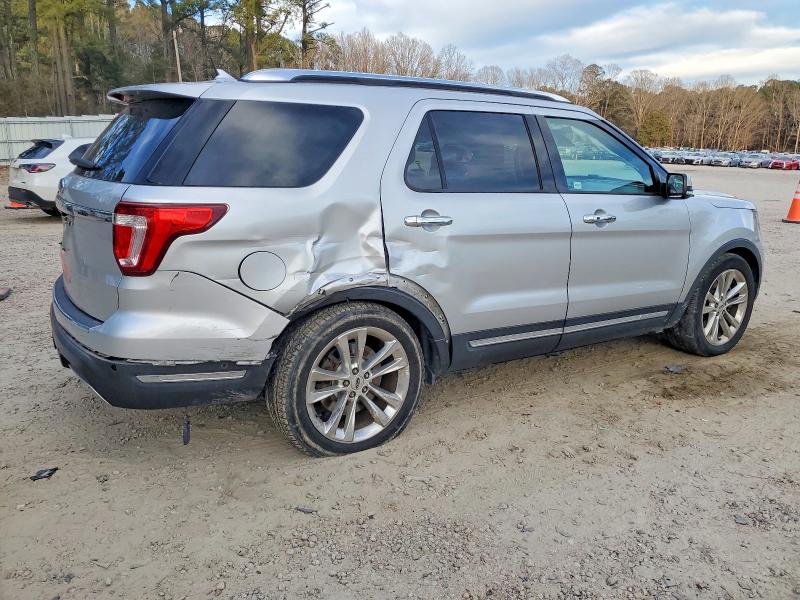 Photo 3 from auction – 2018 FORD EXPLORER with VIN 1FM5K7F89JGA89058