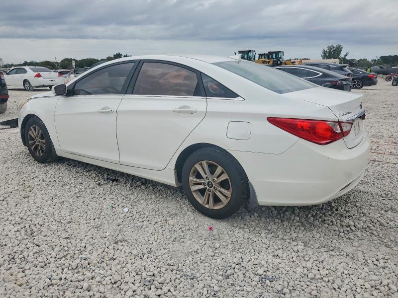 Photo 2 from auction – 2013 HYUNDAI SONATA GLS with VIN 5NPEB4AC2DH627209