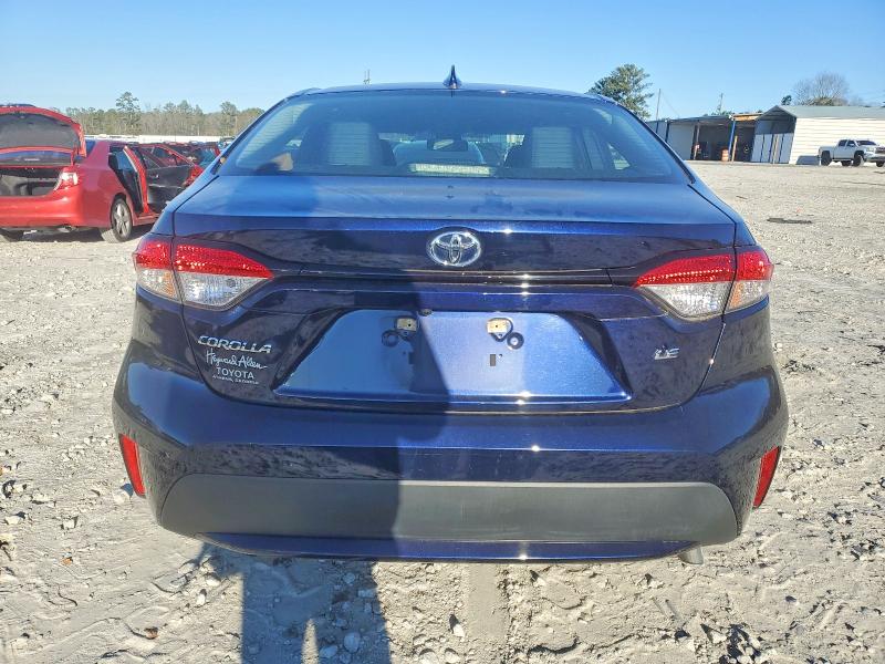 Photo 6 from auction – 2022 TOYOTA COROLLA LE with VIN 5YFEPMAEXNP389794