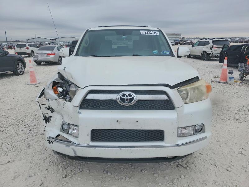 Photo 5 from auction – 2011 TOYOTA 4RUNNER SR with VIN JTEZU5JR2B5024291