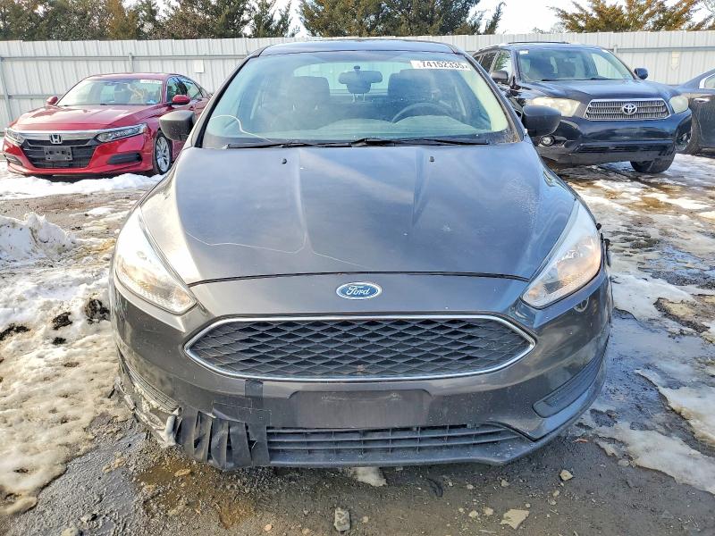 Photo 5 from auction – 2017 FORD FOCUS S with VIN 1FADP3E26HL317578