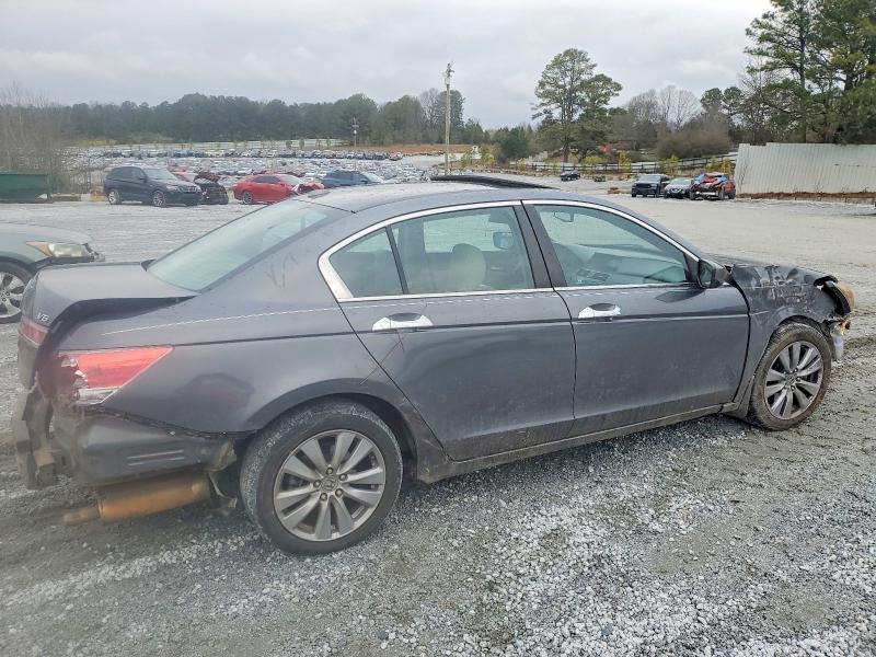Photo 3 from auction – 2011 HONDA ACCORD with VIN 1HGCP3F87BA010045